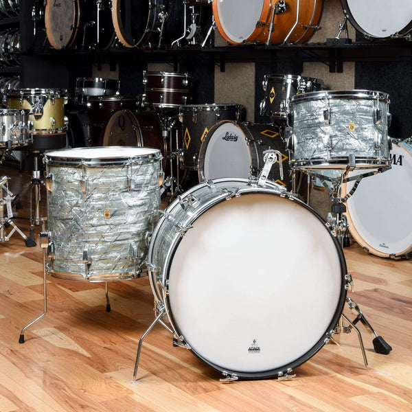 Ludwig 13/16/22 Sky Blue Pearl 1960s – Chicago Music Exchange