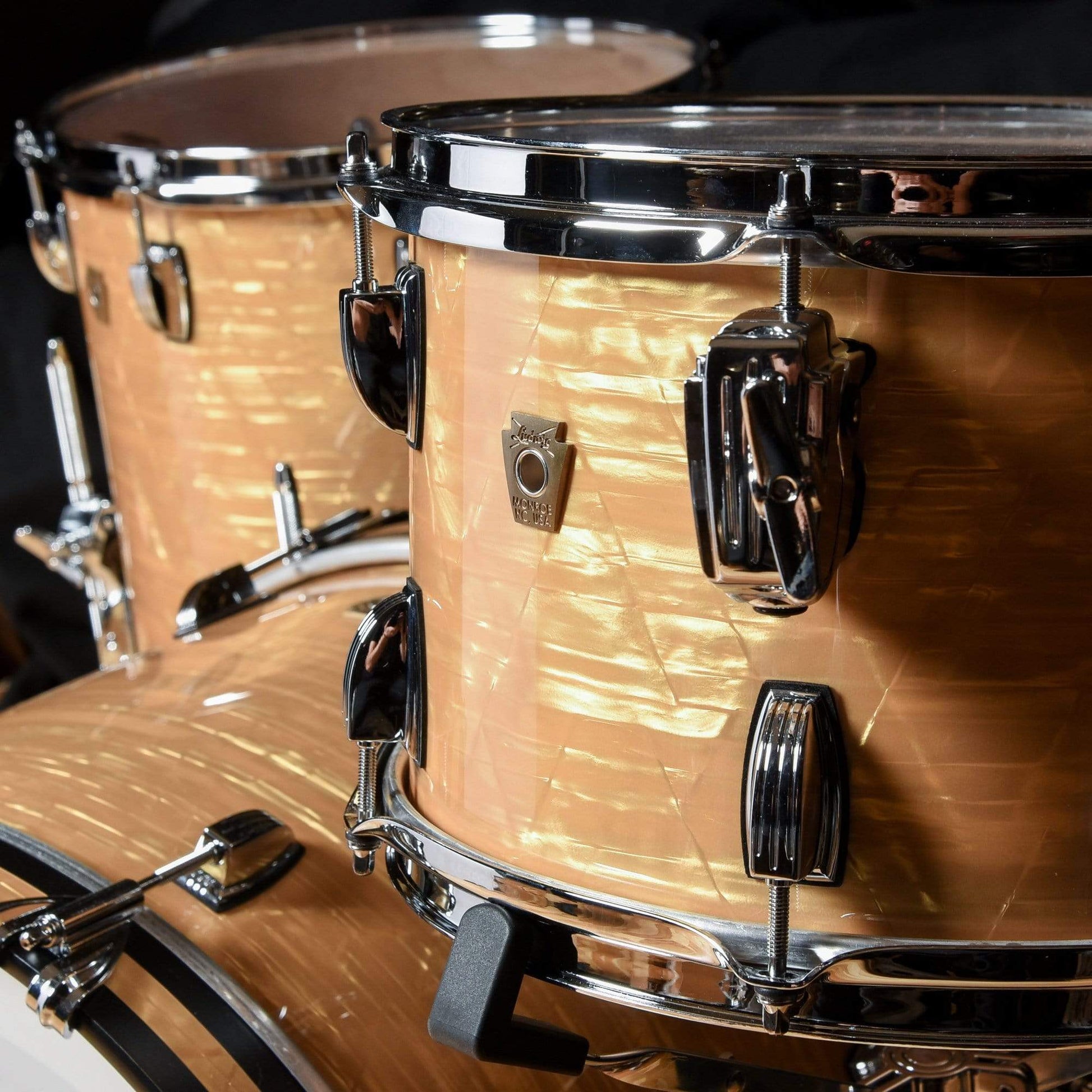 Ludwig Classic Maple 12/14/20 3pc. Kit Aged Onyx Marine Drums and Percussion / Acoustic Drums / Full Acoustic Kits