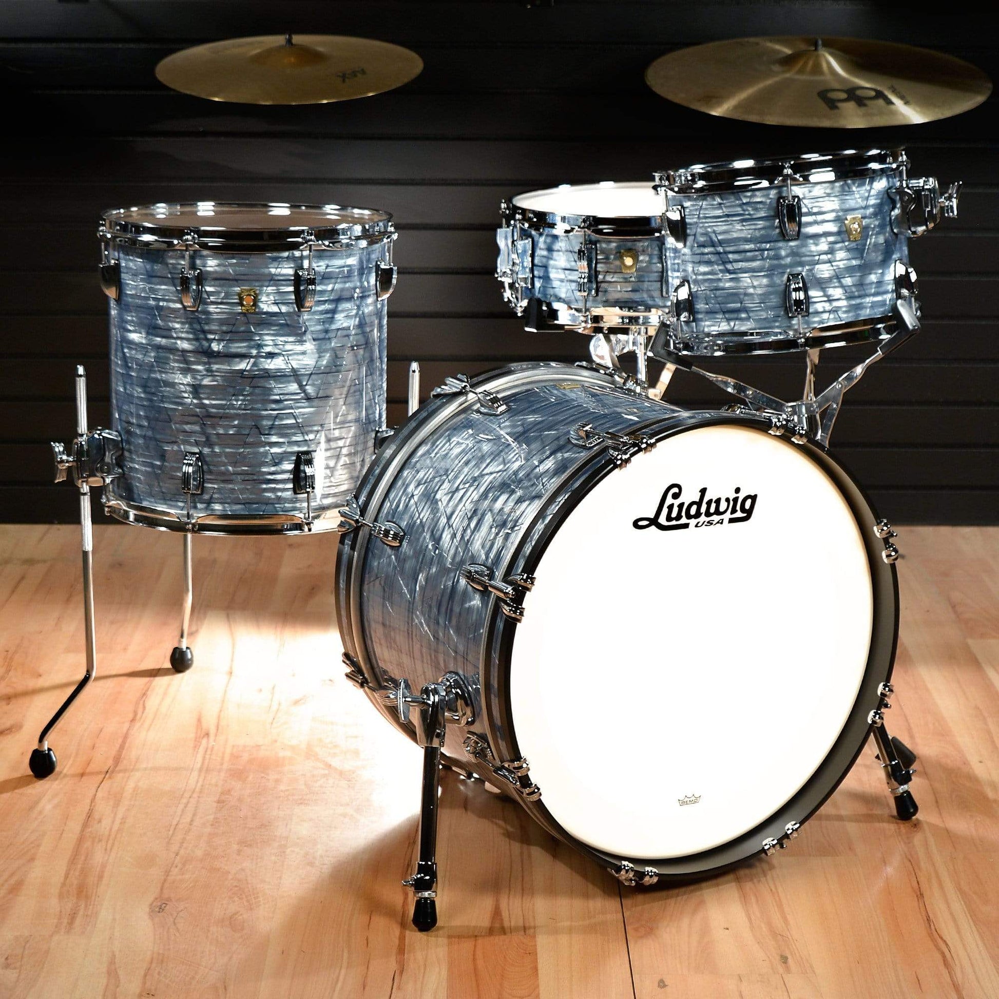 Ludwig Classic Maple 12/14/20 3pc. Kit Sky Blue Pearl Drums and Percussion / Acoustic Drums / Full Acoustic Kits