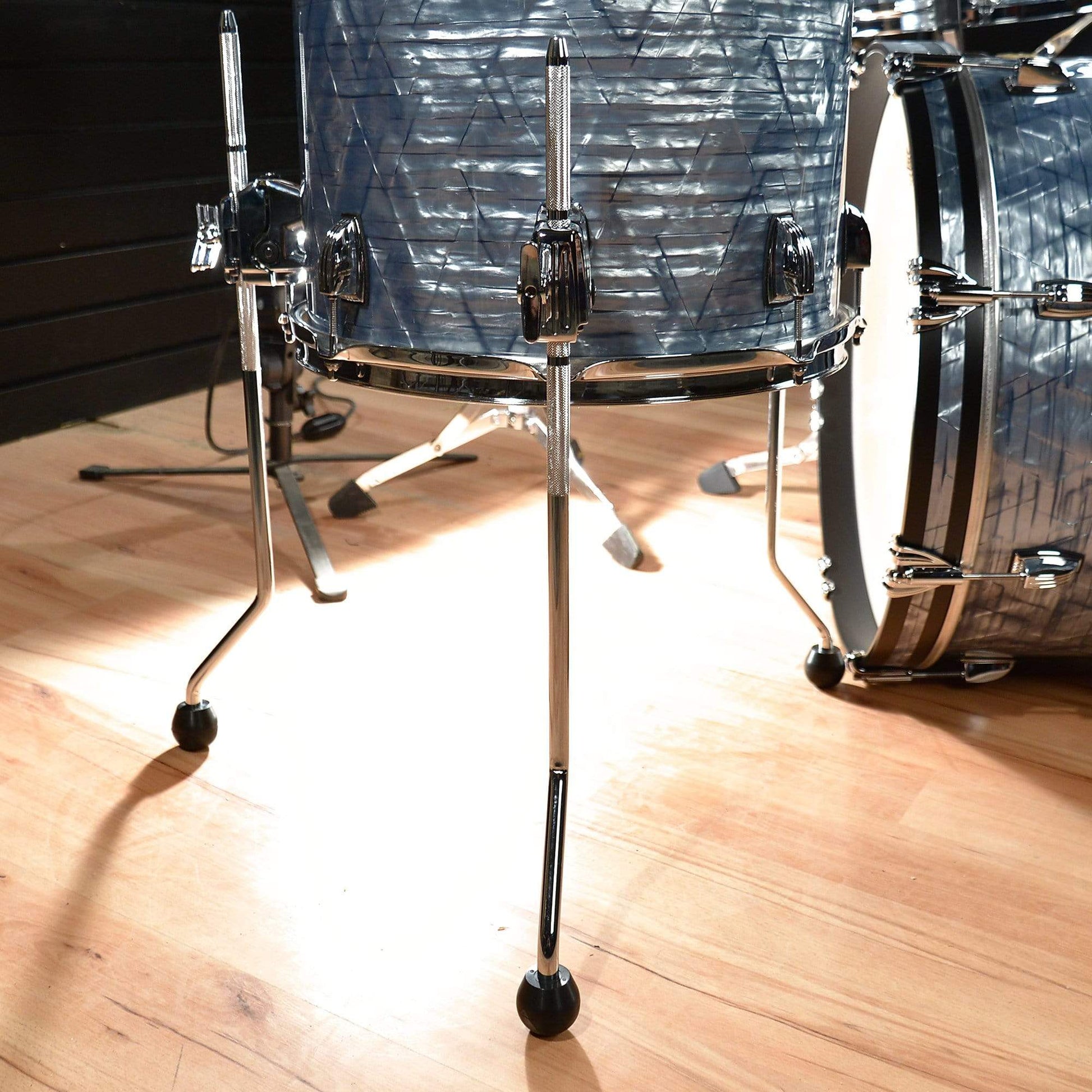 Ludwig Classic Maple 12/14/20 3pc. Kit Sky Blue Pearl Drums and Percussion / Acoustic Drums / Full Acoustic Kits