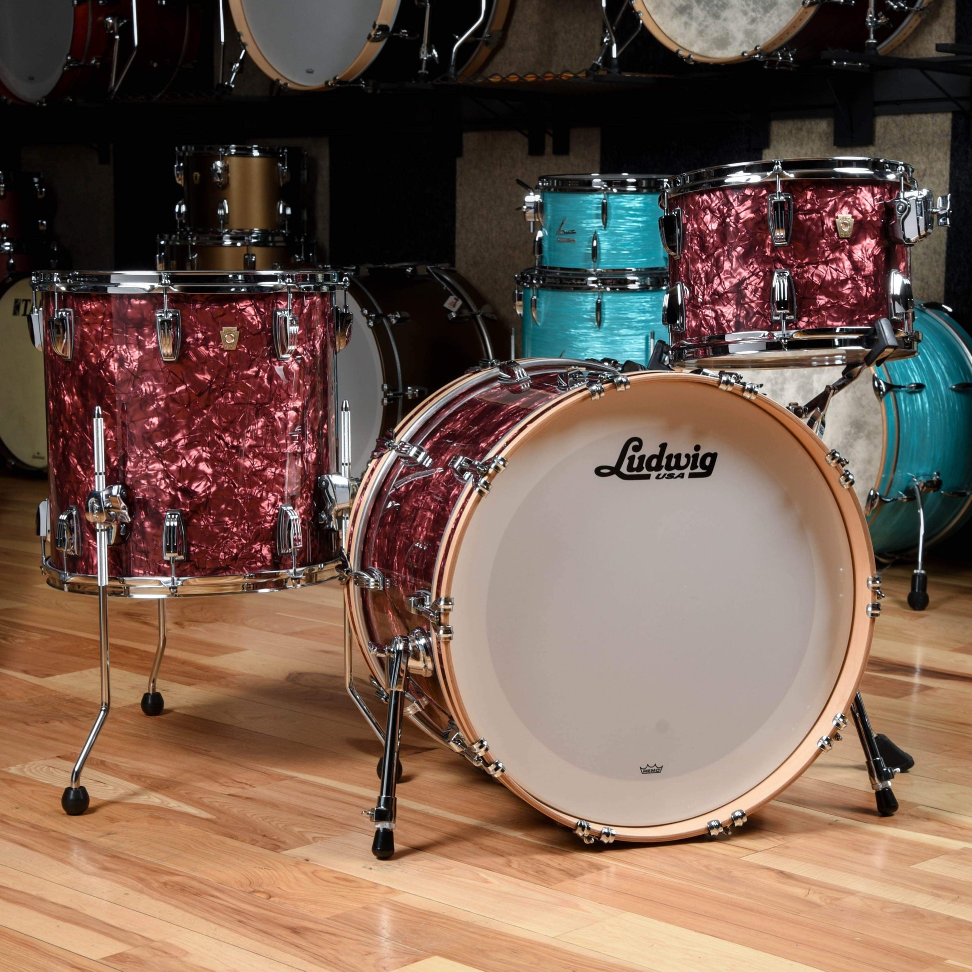 Ludwig Classic Maple 13/16/22 3pc. Drum Kit Burgundy Pearl Drums and Percussion / Acoustic Drums / Full Acoustic Kits