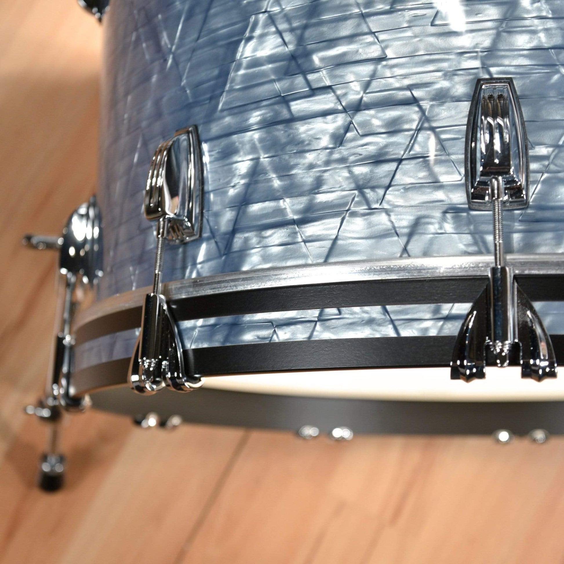 Ludwig Classic Maple 13/16/24 3pc. Drum Kit Sky Blue Pearl Drums and Percussion / Acoustic Drums / Full Acoustic Kits