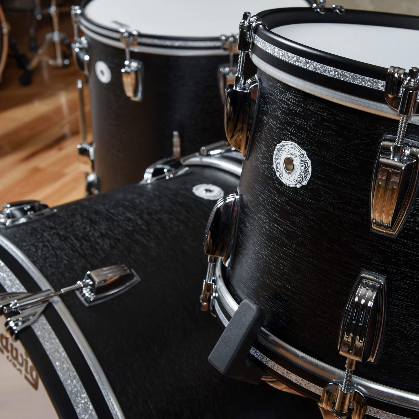 Ludwig Legacy Mahogany 13/16/24 3pc. Drum Kit Black Cat Limited Edition Drums and Percussion / Acoustic Drums / Full Acoustic Kits