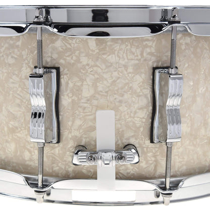 Ludwig 6.5x14 Classic Maple Snare Drum Vintage White Marine Drums and Percussion / Acoustic Drums / Snare