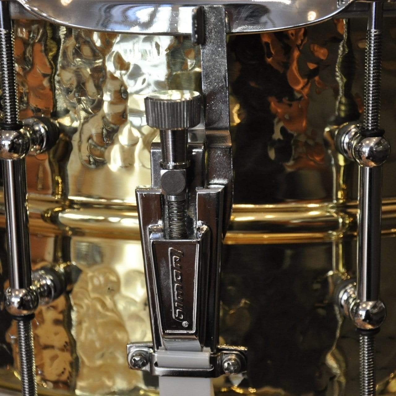 Ludwig 6.5x14 Hammered Brass Snare Drum w/Tube Lugs Drums and Percussion / Acoustic Drums / Snare