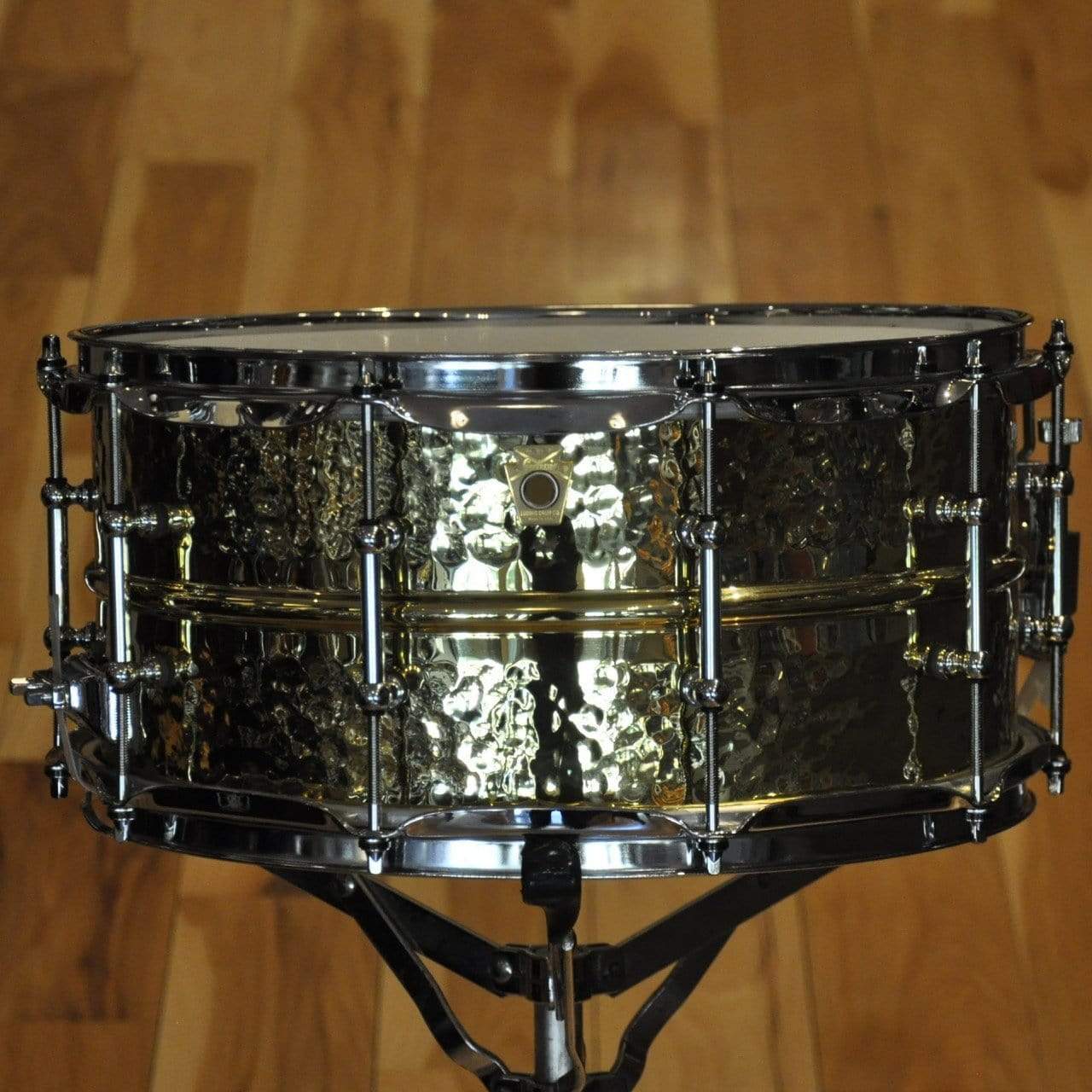 Ludwig 6.5x14 Hammered Brass Snare Drum w/Tube Lugs Drums and Percussion / Acoustic Drums / Snare