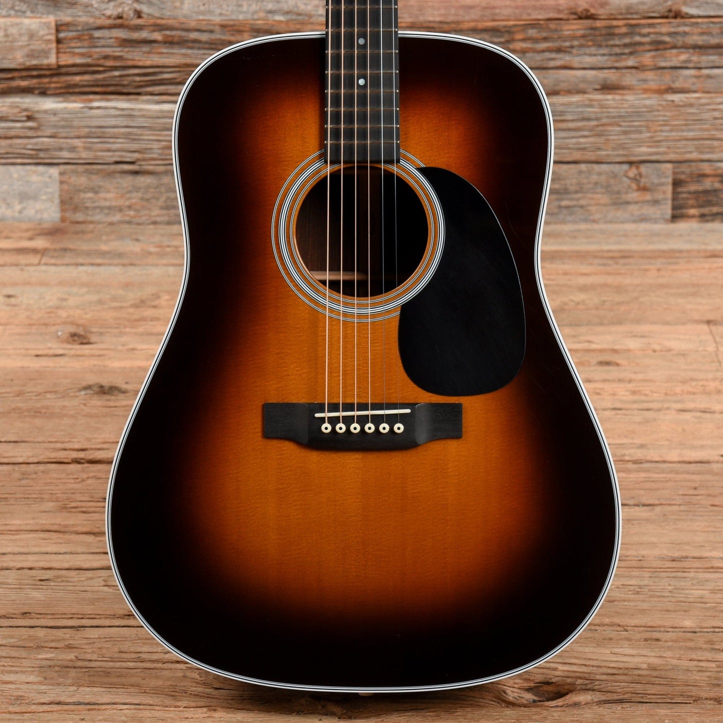 Martin Custom Shop Dreadnought Centennial Sunburst 2016 Acoustic Guitars / Dreadnought