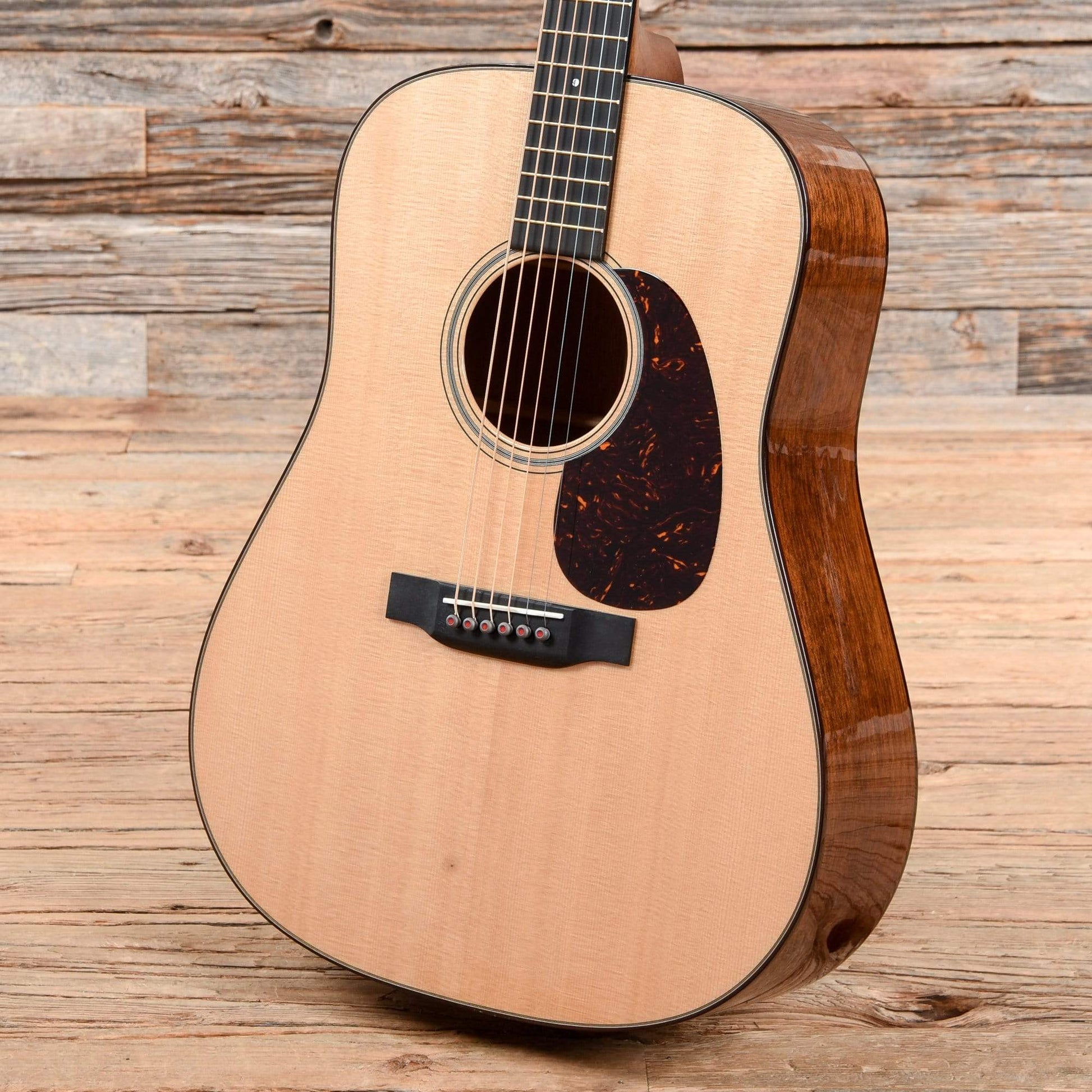 Martin D-18 Modern Deluxe Acoustic Guitars / Dreadnought