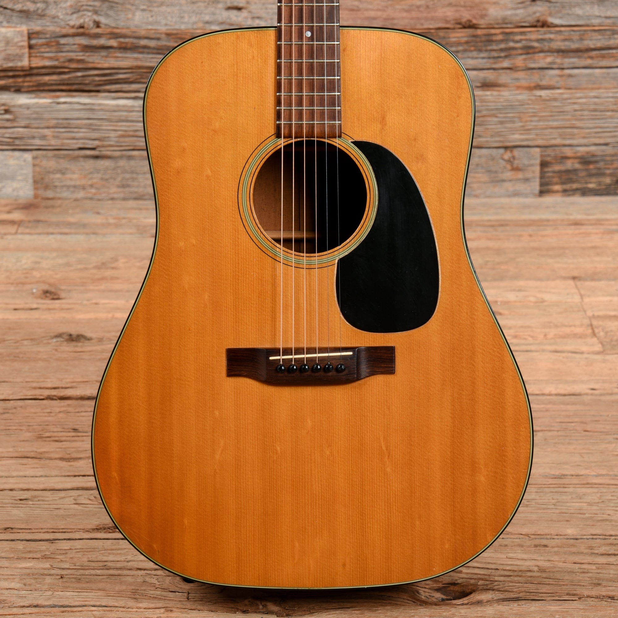 Martin D-18 Natural 1969 – Chicago Music Exchange