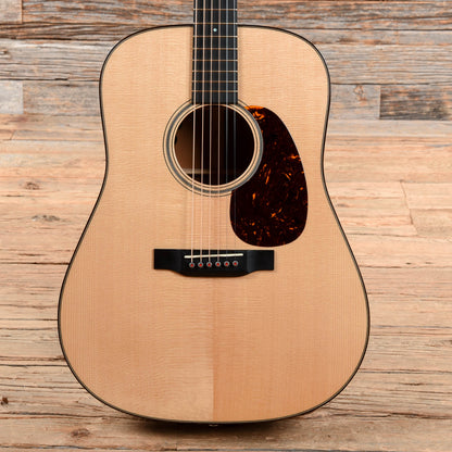 Martin D-18E Modern Deluxe Natural 2019 Acoustic Guitars / Dreadnought