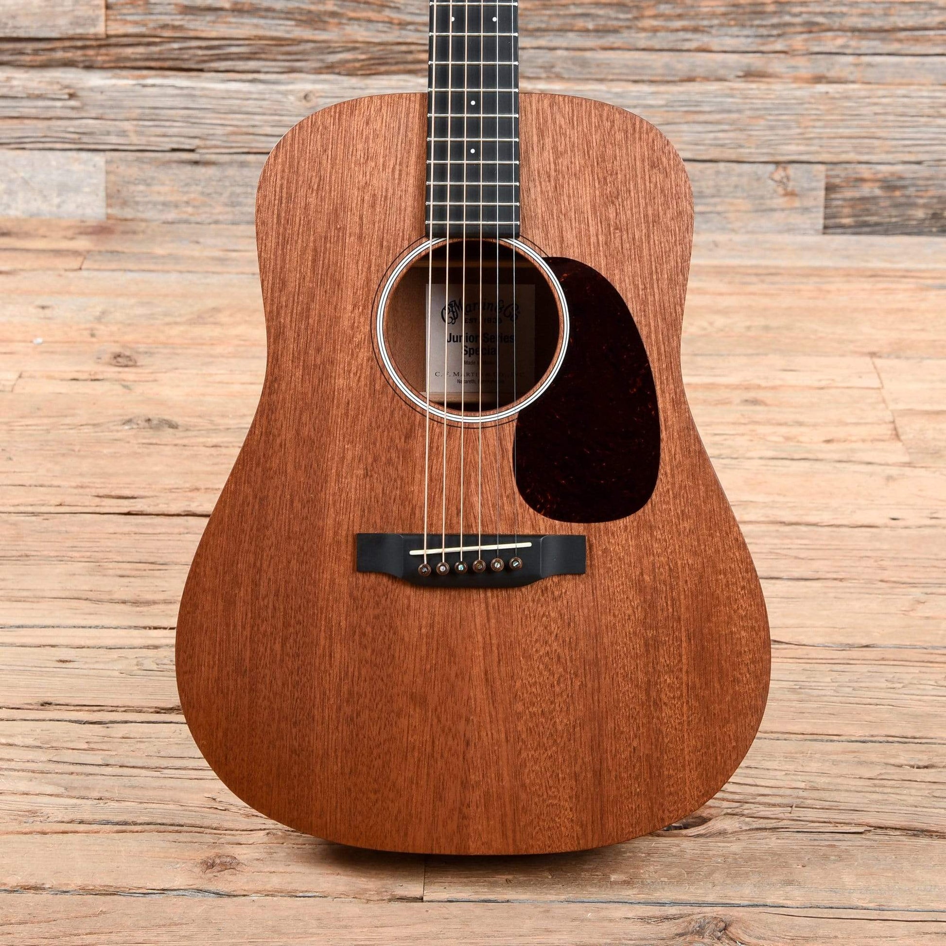 Martin Dreadnought Junior Special Natural Acoustic Guitars / Dreadnought