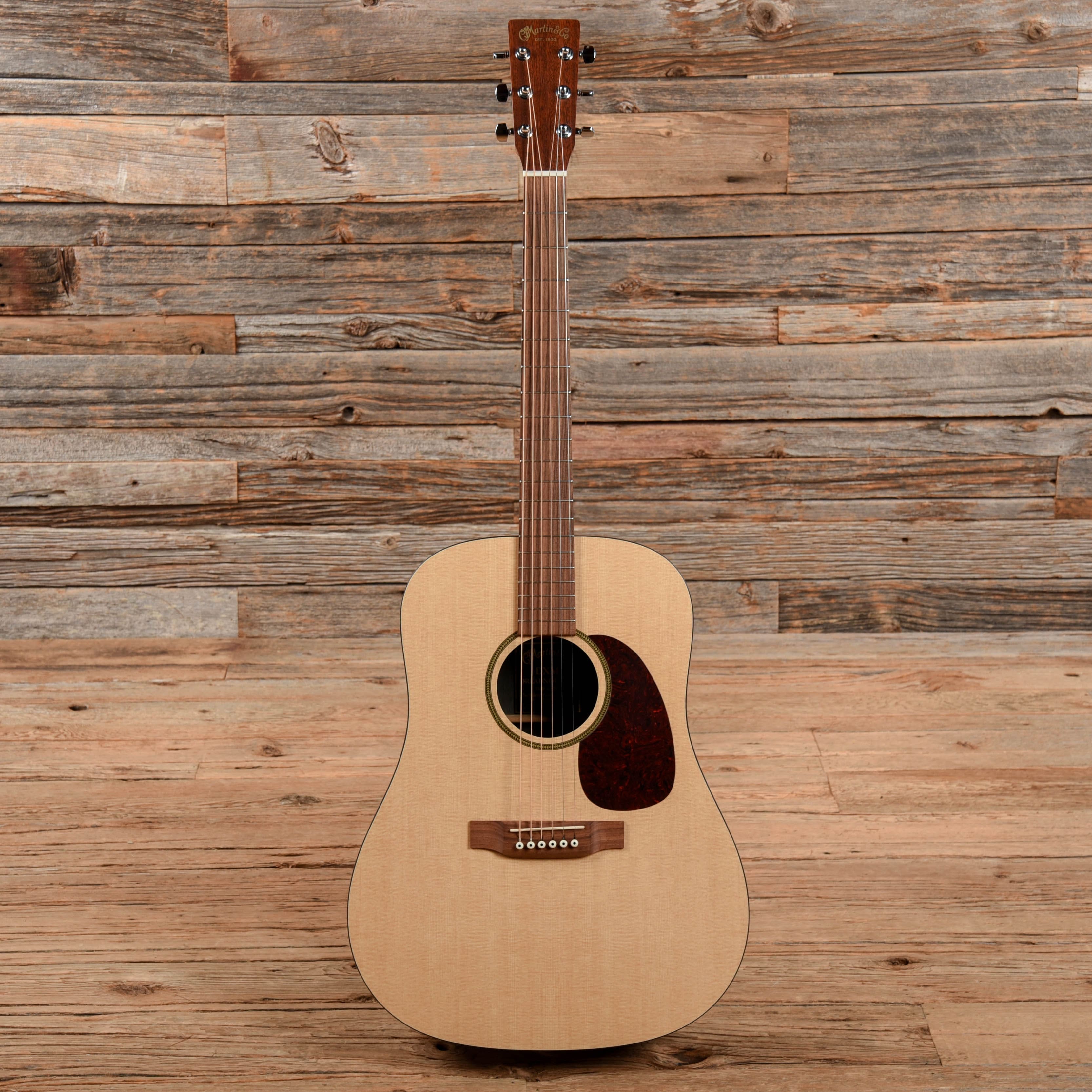 Martin DXM Dreadnought Natural – Chicago Music Exchange