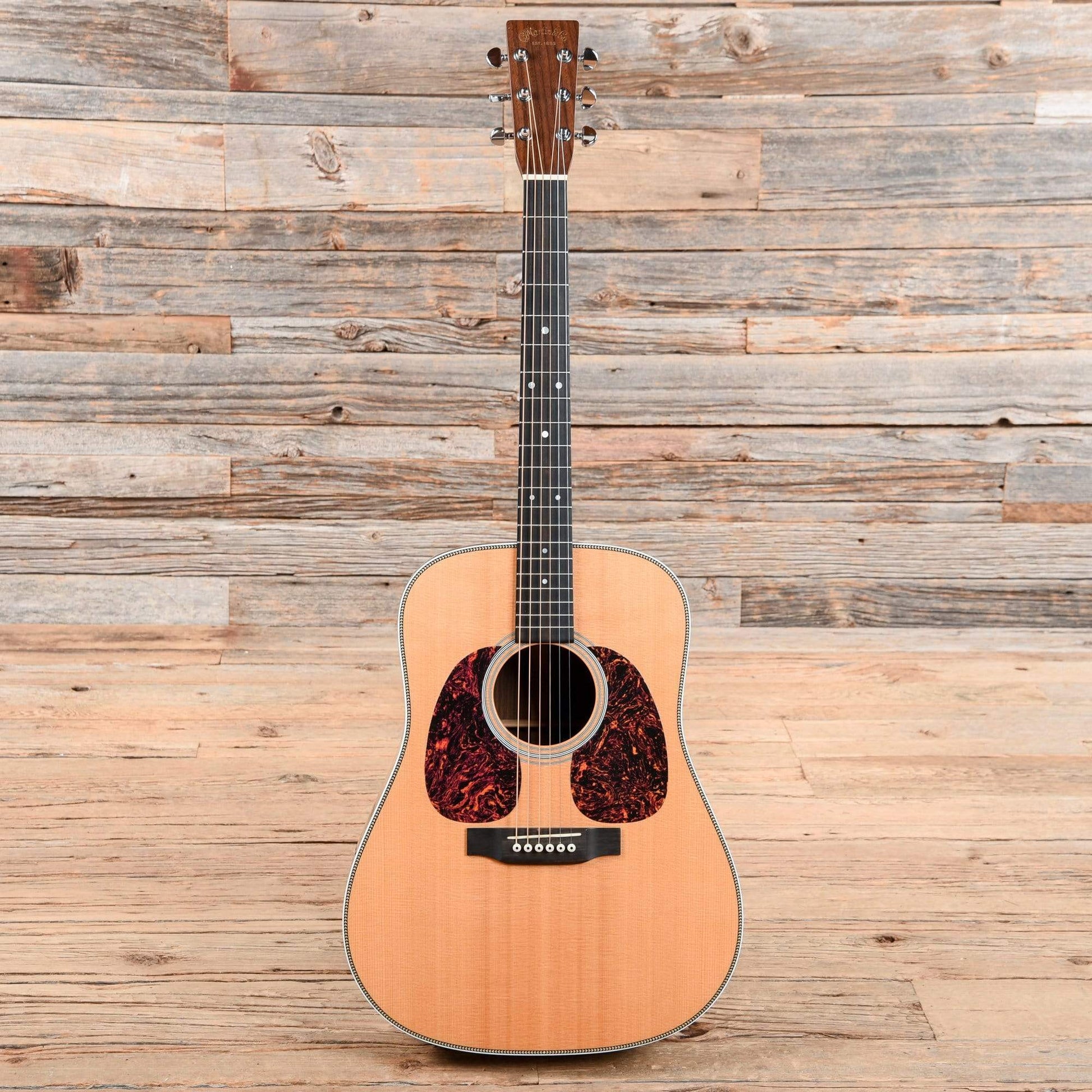 Martin HD-28 Natural 2010 Acoustic Guitars / Dreadnought