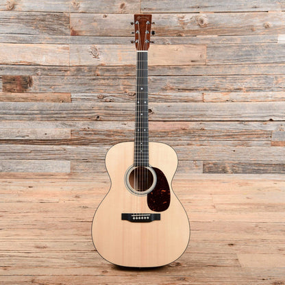 Martin 000-16GT Natural Acoustic Guitars / OM and Auditorium