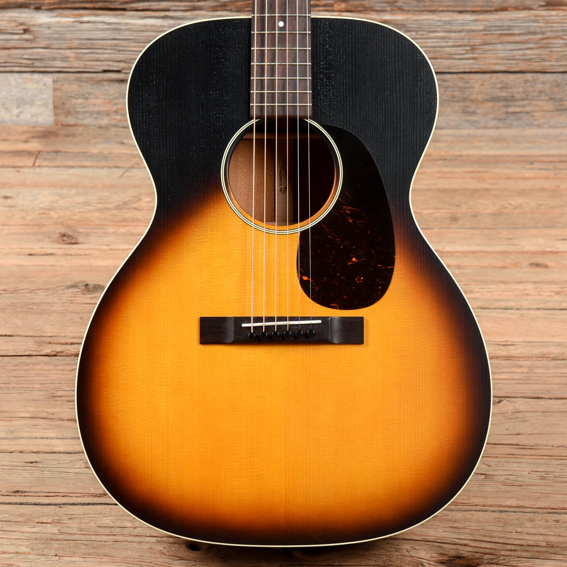 Martin 000-17 Whiskey Sunset Acoustic Guitars / OM and Auditorium