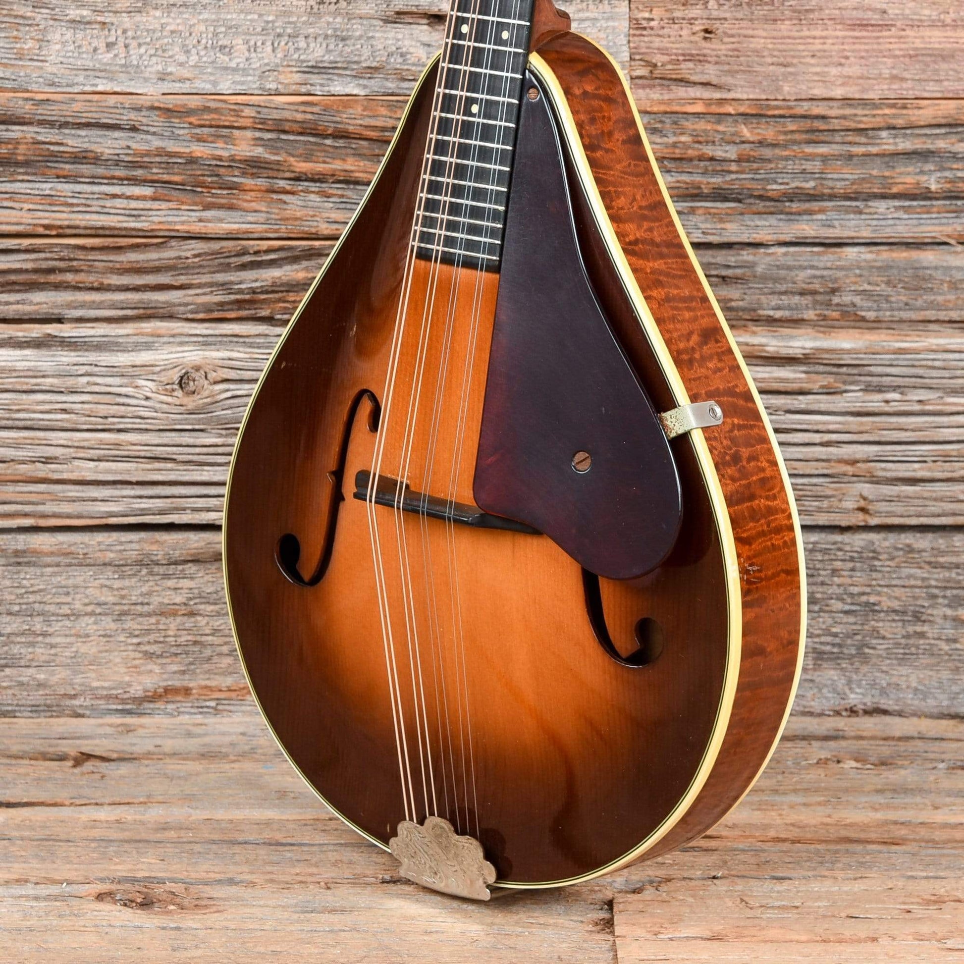 Martin 2-15 Archtop Mandolin Sunburst 1959 Folk Instruments / Mandolins