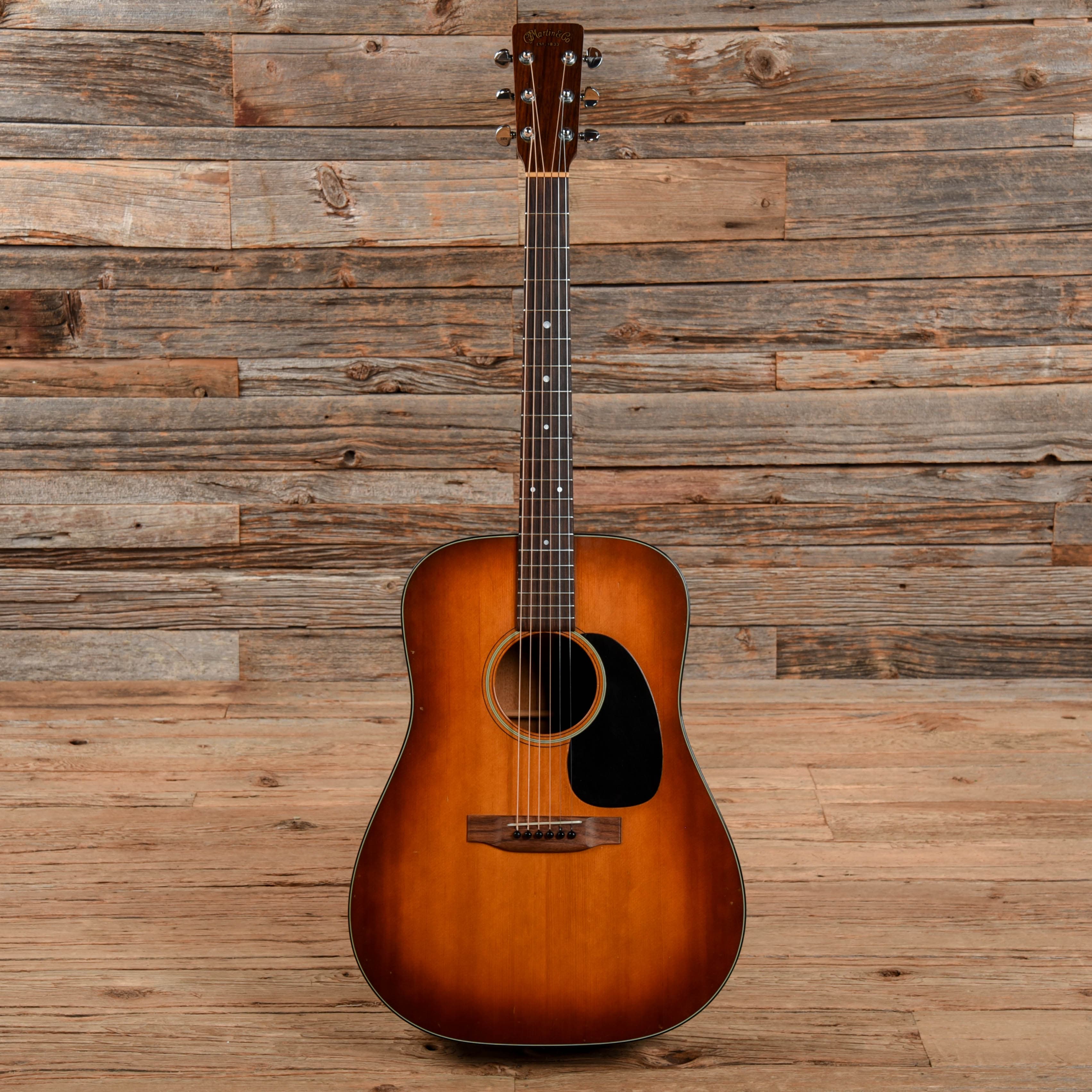 Martin D-18 Sunburst 1977 – Chicago Music Exchange