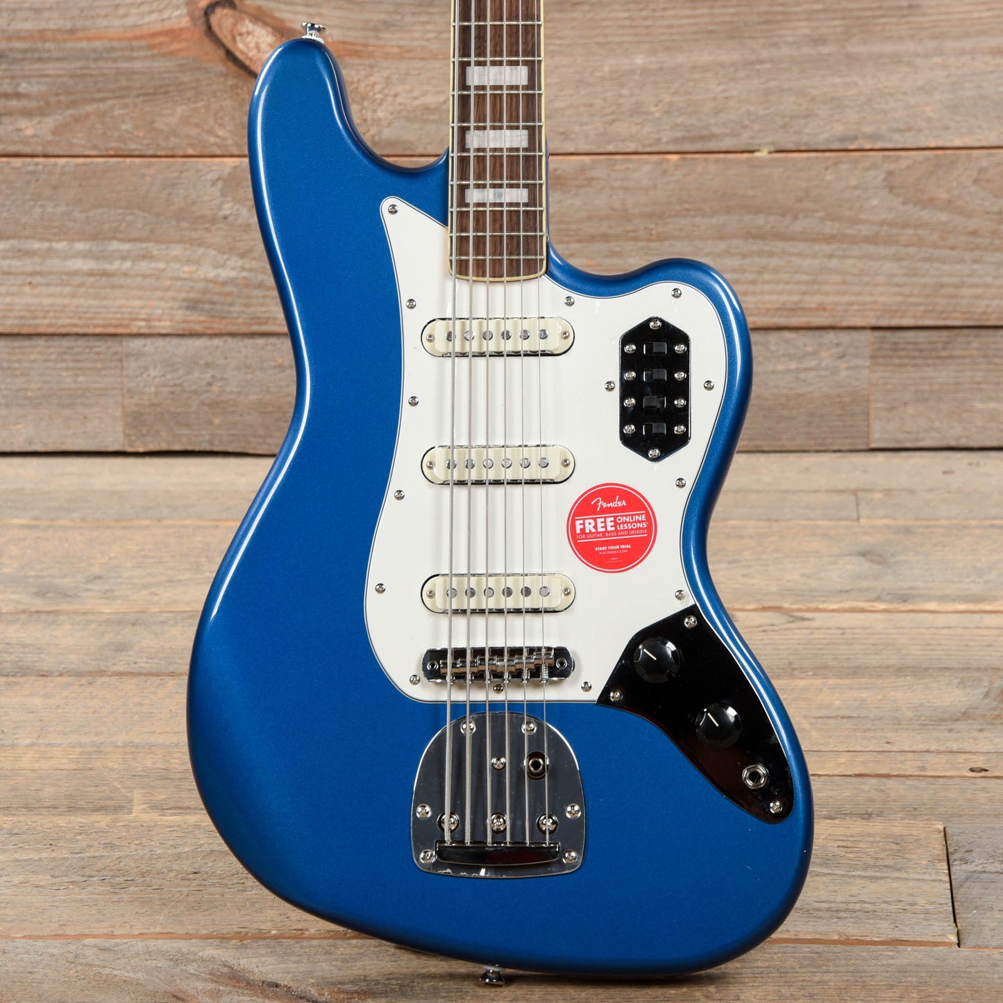 Squier Classic Vibe Bass VI Lake Placid Blue w/Matching Headcap & 3-Ply Parchment Pickguard