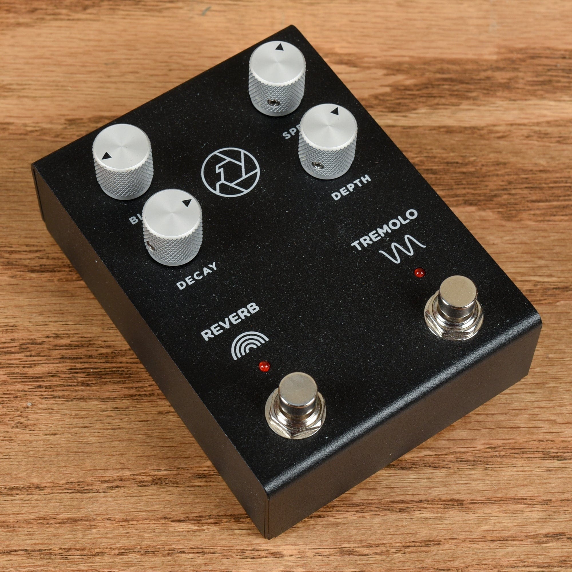 Milkman F-Stop Reverb/Tremolo – Chicago Music Exchange