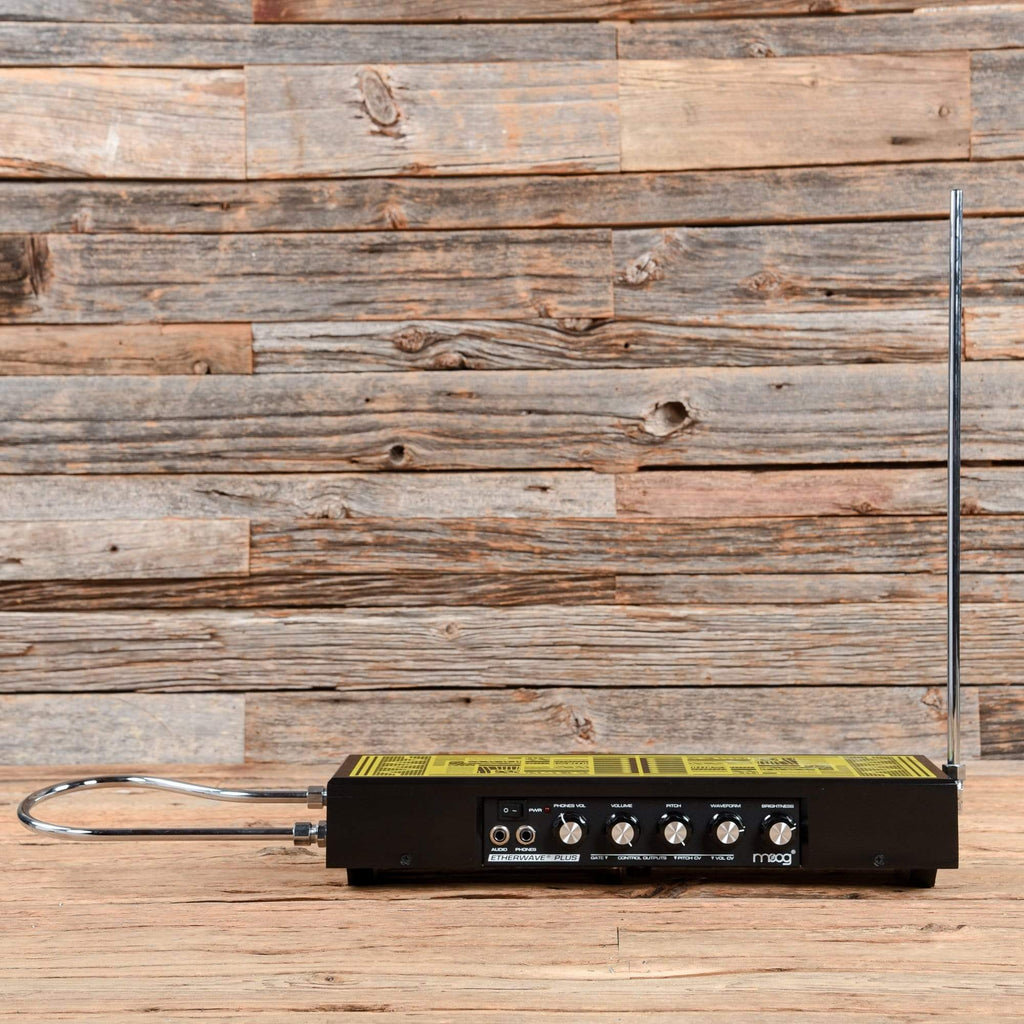 Moog Etherwave Plus Theremin – Chicago Music Exchange