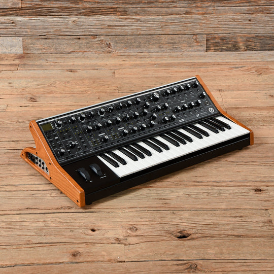 Moog Subsequent 37 Analog Synth Keyboards and Synths / Synths / Analog Synths