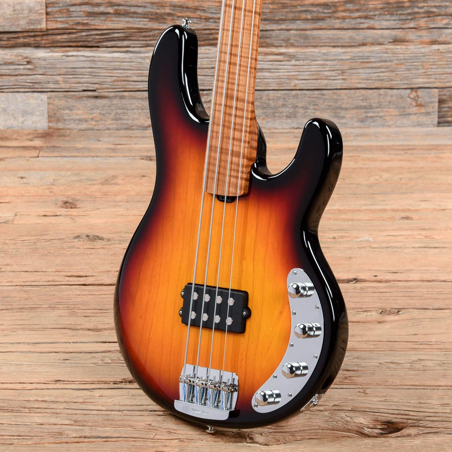 Music Man BFR StingRay Fretless Sierra Vintage Sunburst 2019 Bass Guitars / 4-String