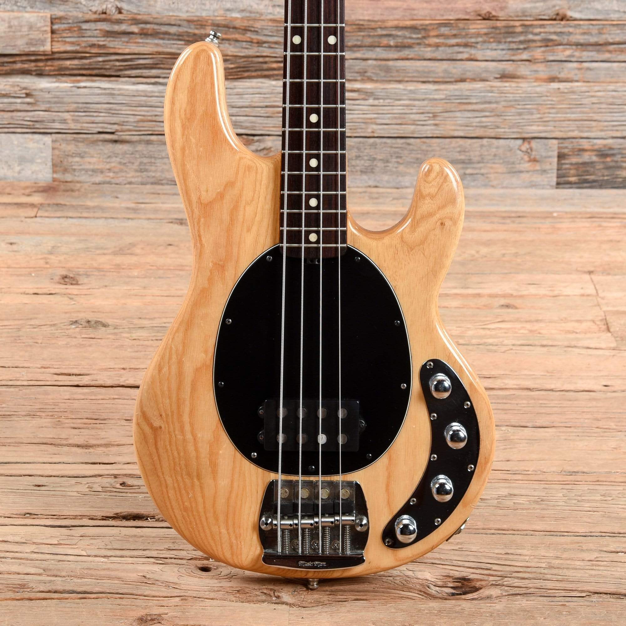 Music Man StingRay 4 H Bass Natural 1994 – Chicago Music Exchange