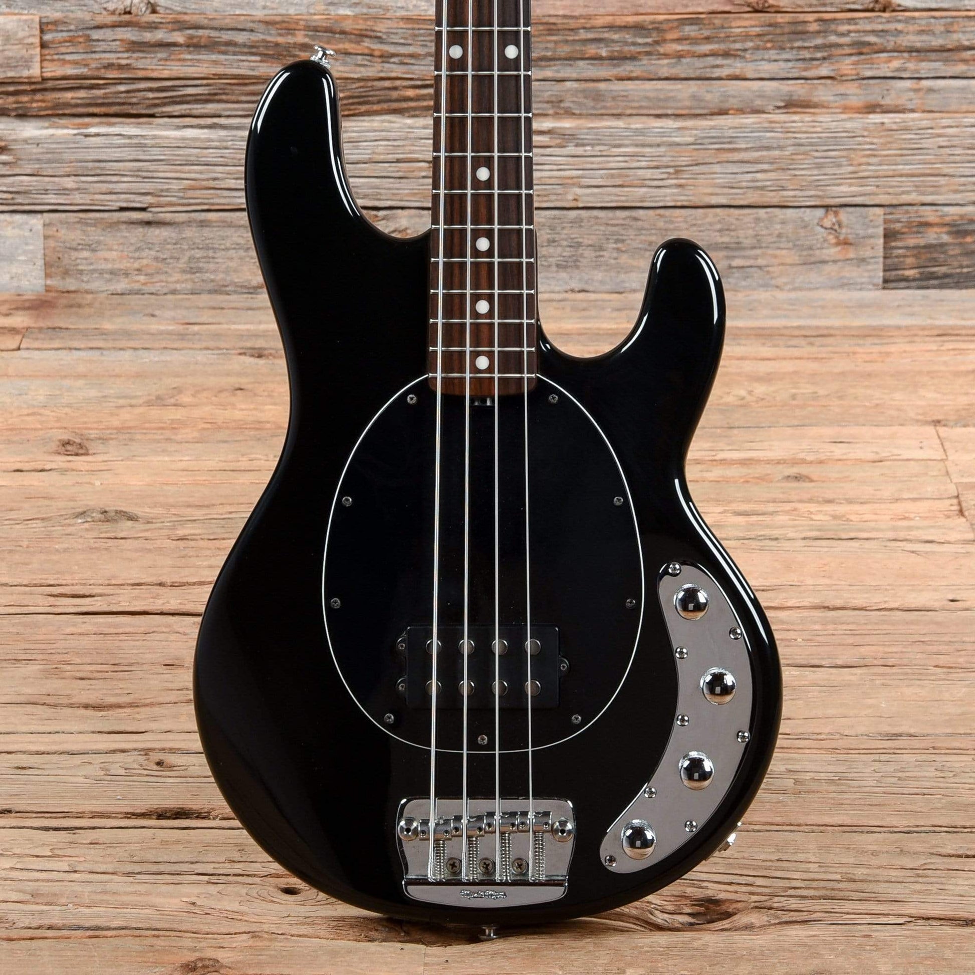 Music Man StingRay 4H Black 2004 Bass Guitars / 4-String