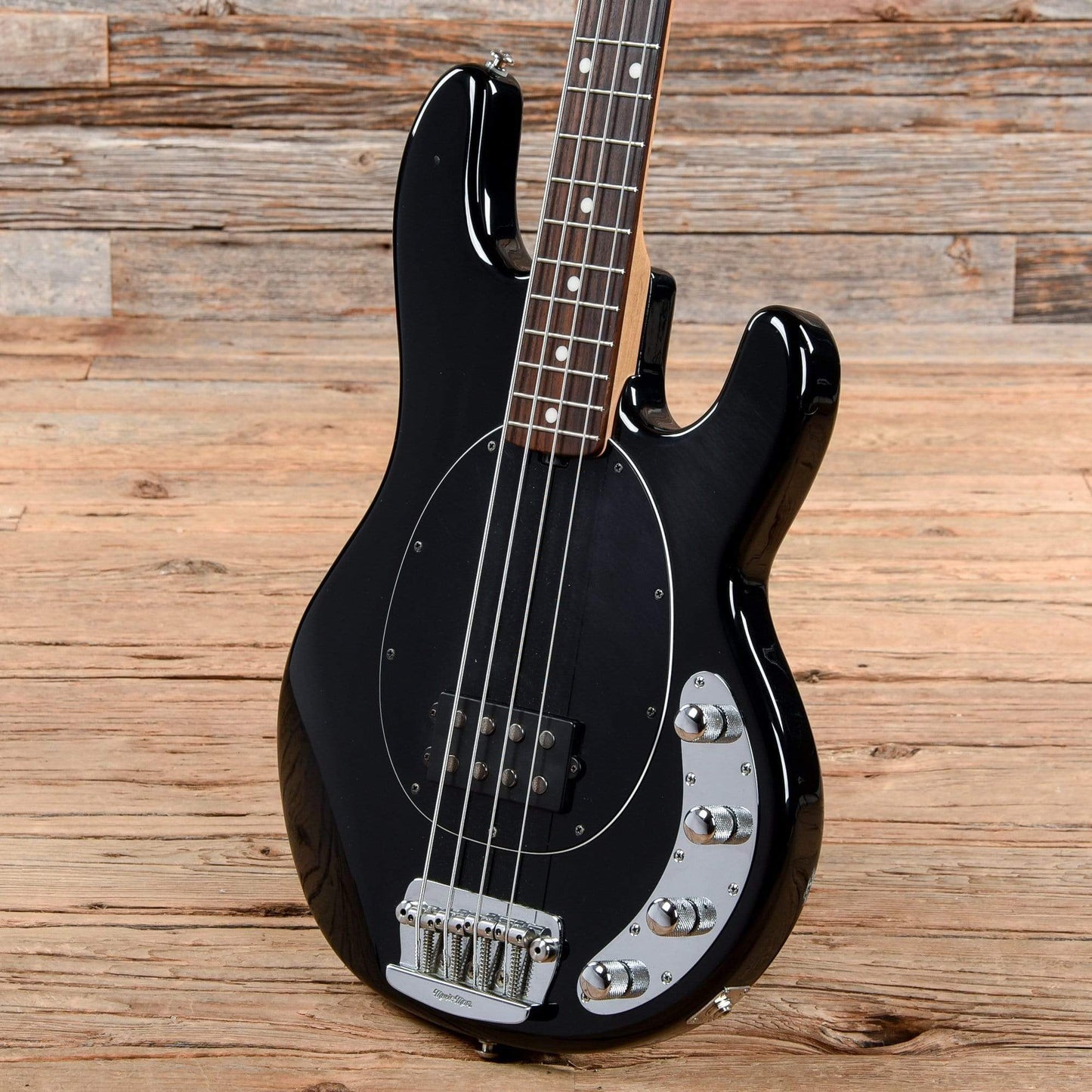 Music Man StingRay 4H Black 2004 Bass Guitars / 4-String