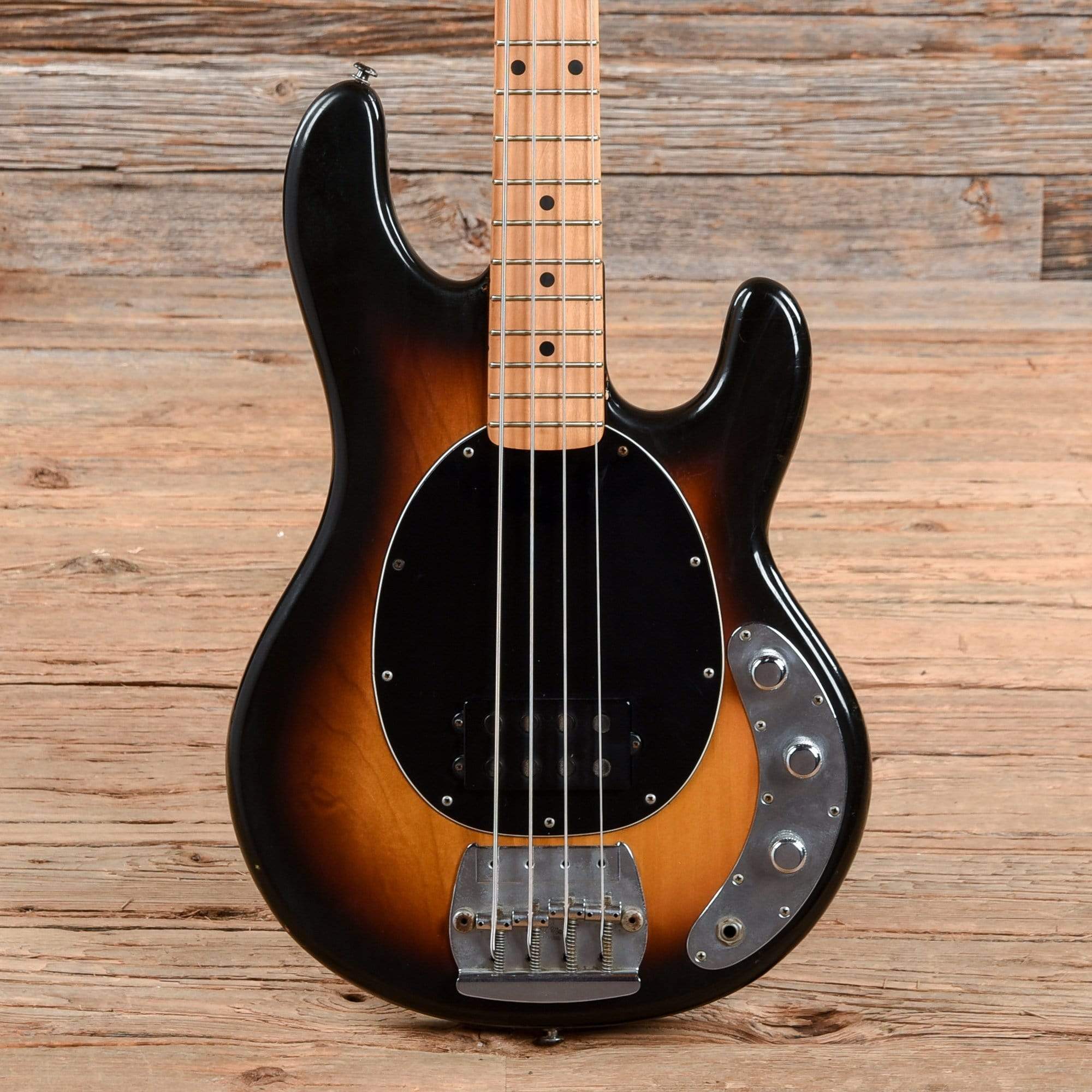 Music Man Stingray Sunburst 1978 – Chicago Music Exchange