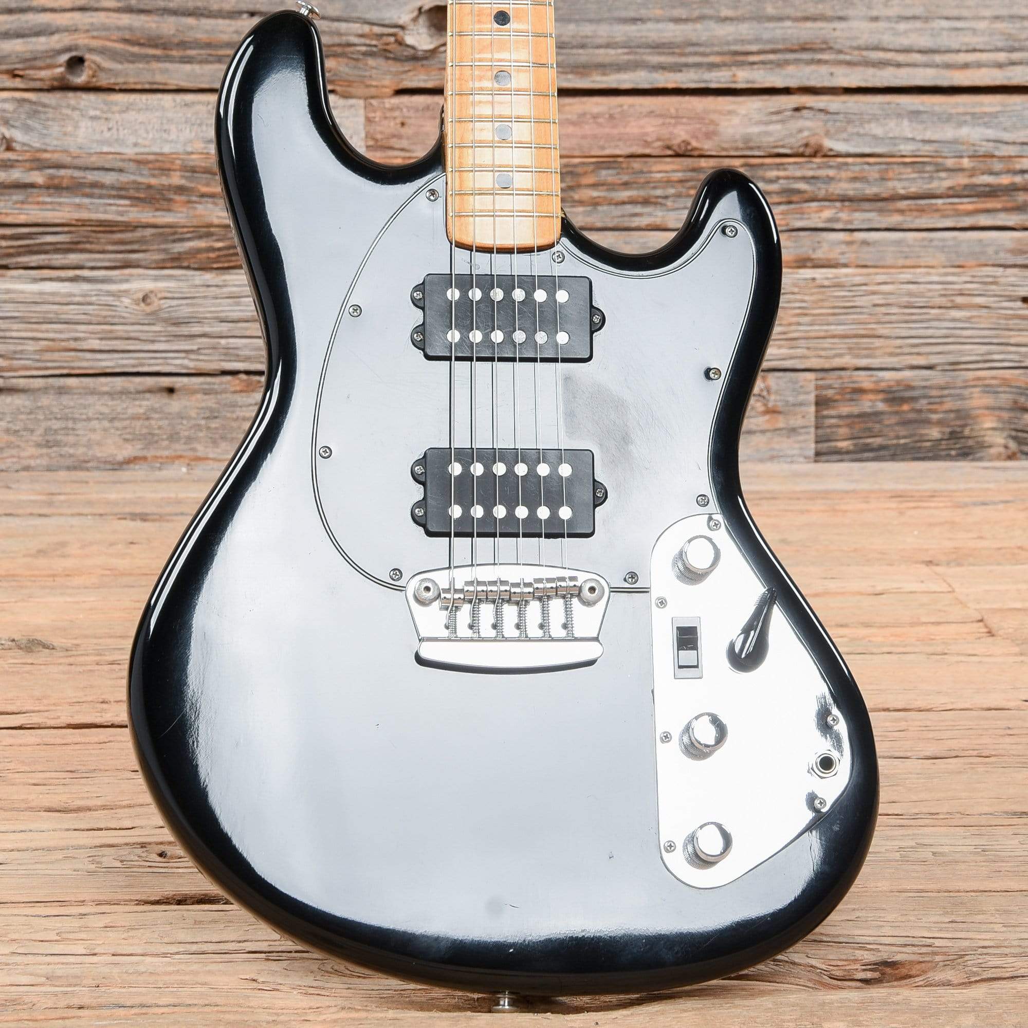 Music Man Stingray II Black 1977 – Chicago Music Exchange