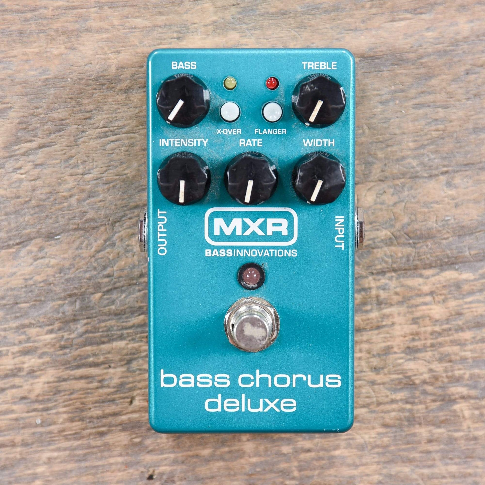 MXR M-83 Bass Chorus Deluxe Effects and Pedals / Chorus and Vibrato