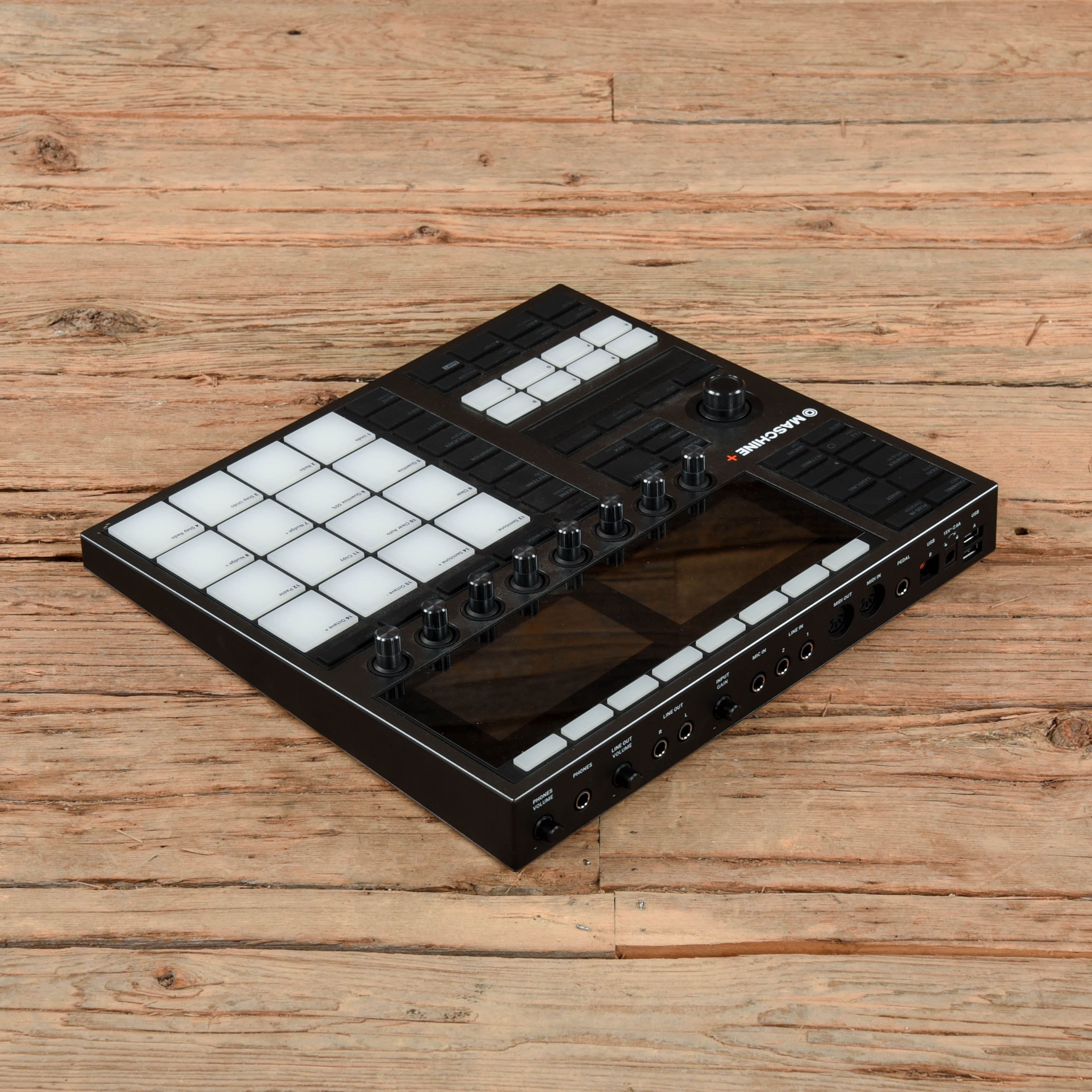 Native Instruments Maschine Plus – Chicago Music Exchange