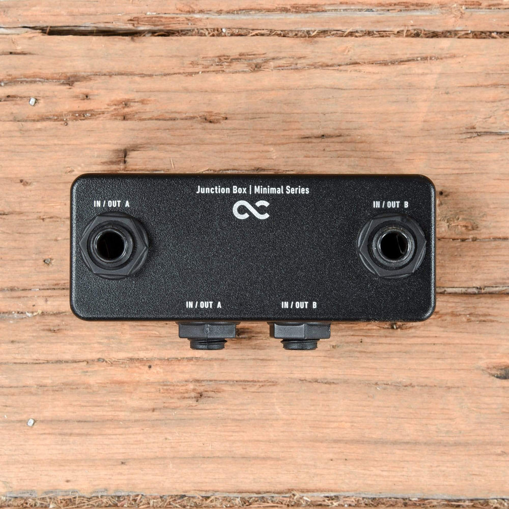 One Control Minimal Series Junction Box – Chicago Music Exchange