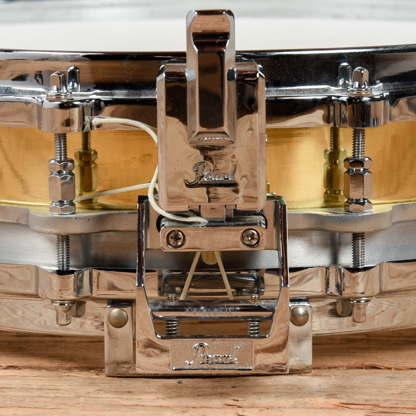 Pearl 3.5x14 Free-Floating Piccolo Snare Drum Brass Used Drums and Percussion / Acoustic Drums / Snare