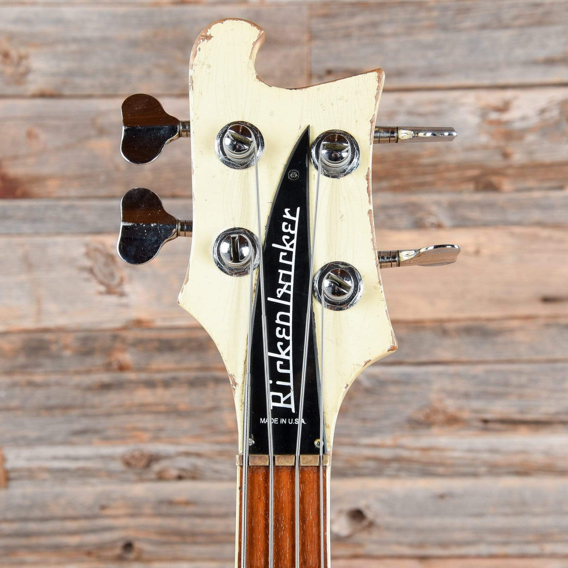 Rickenbacker 4001 White 1976 Bass Guitars / 4-String