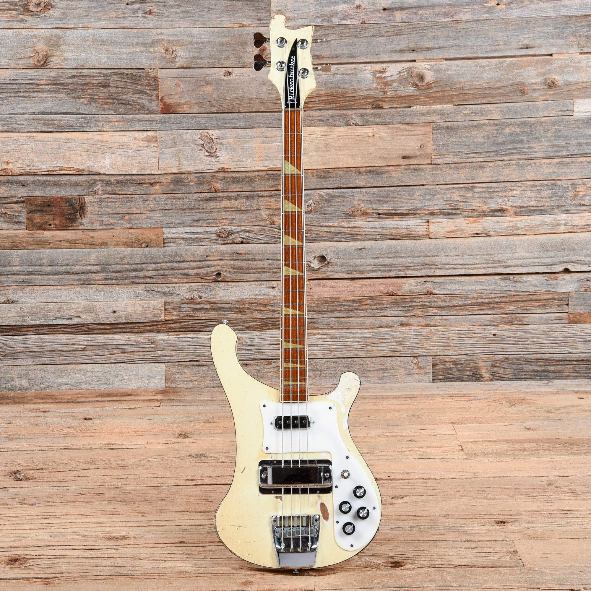 Rickenbacker 4001 White 1976 – Chicago Music Exchange