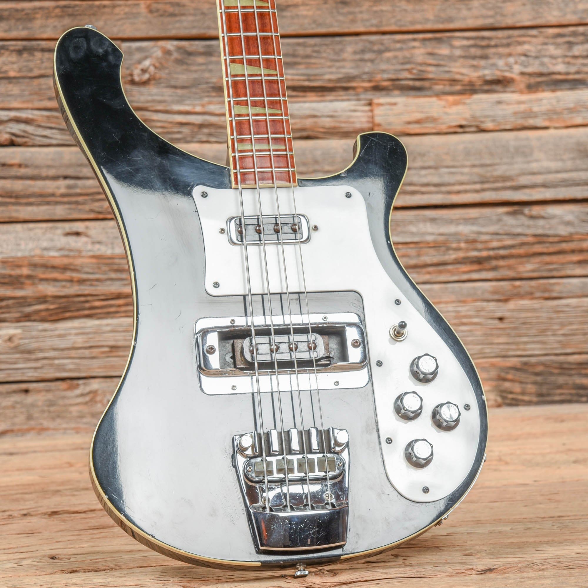 Rickenbacker 4003 Jetglo 1993 Bass Guitars / 4-String