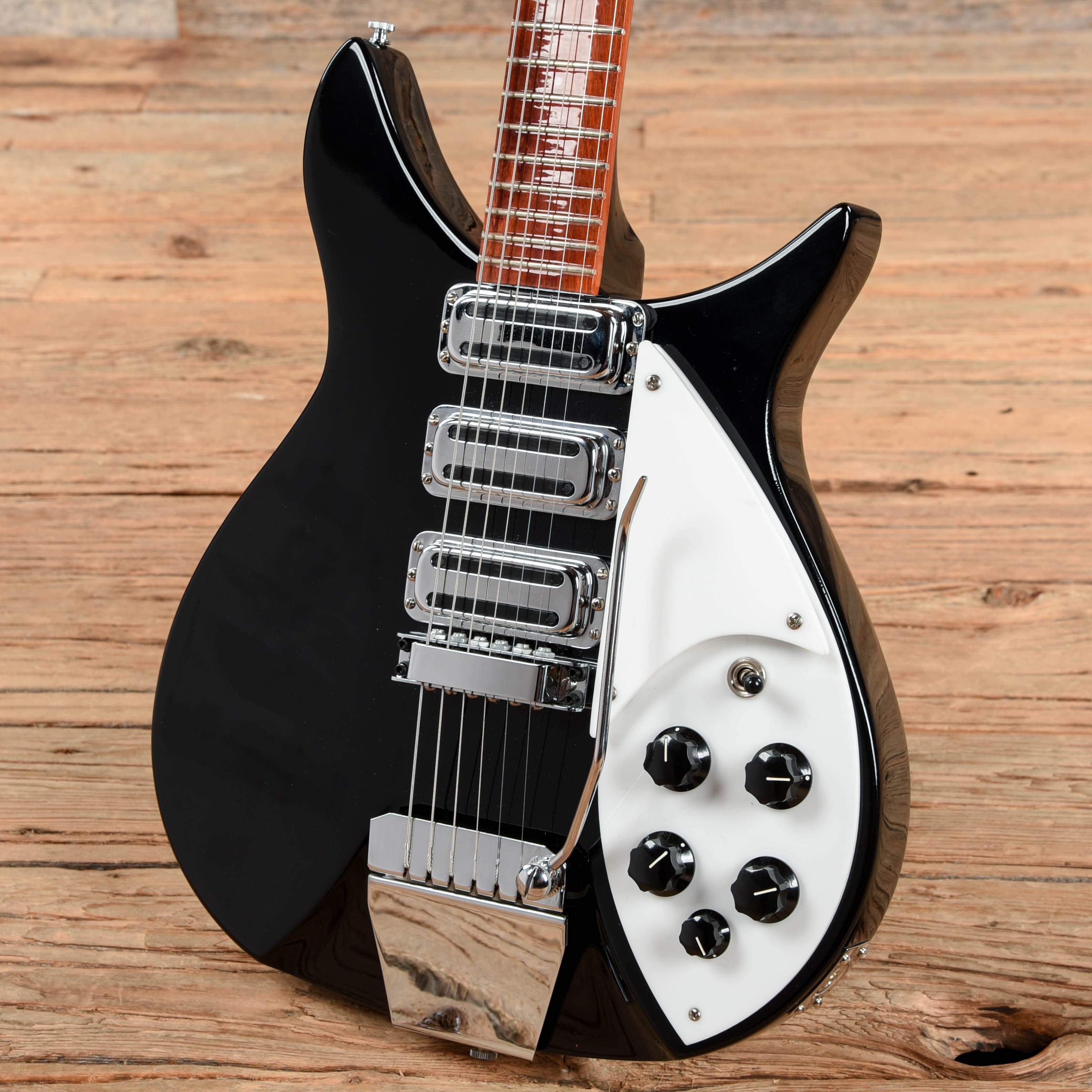 Rickenbacker 325C64 