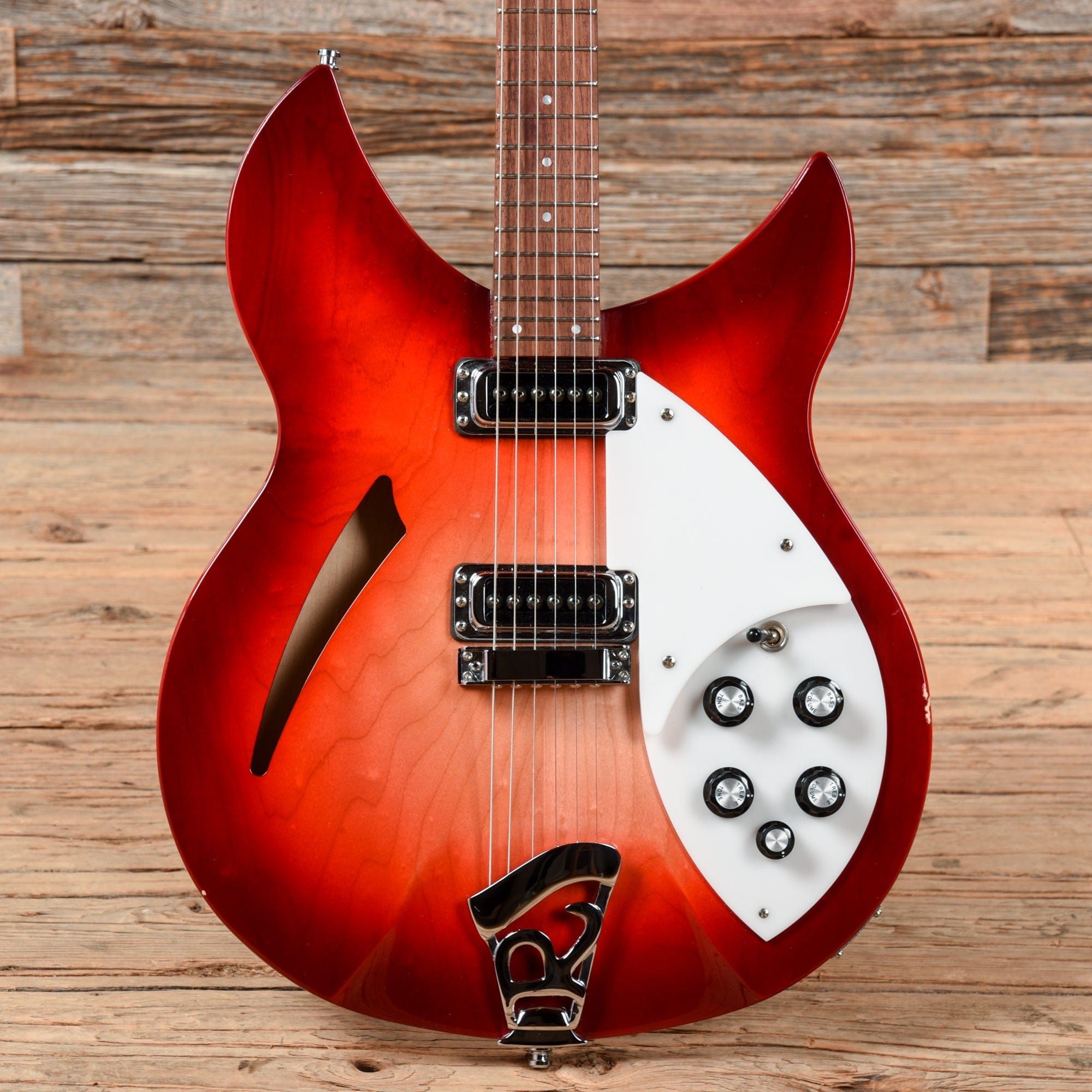 Rickenbacker 330 Fireglo 2009 Electric Guitars / Semi-Hollow