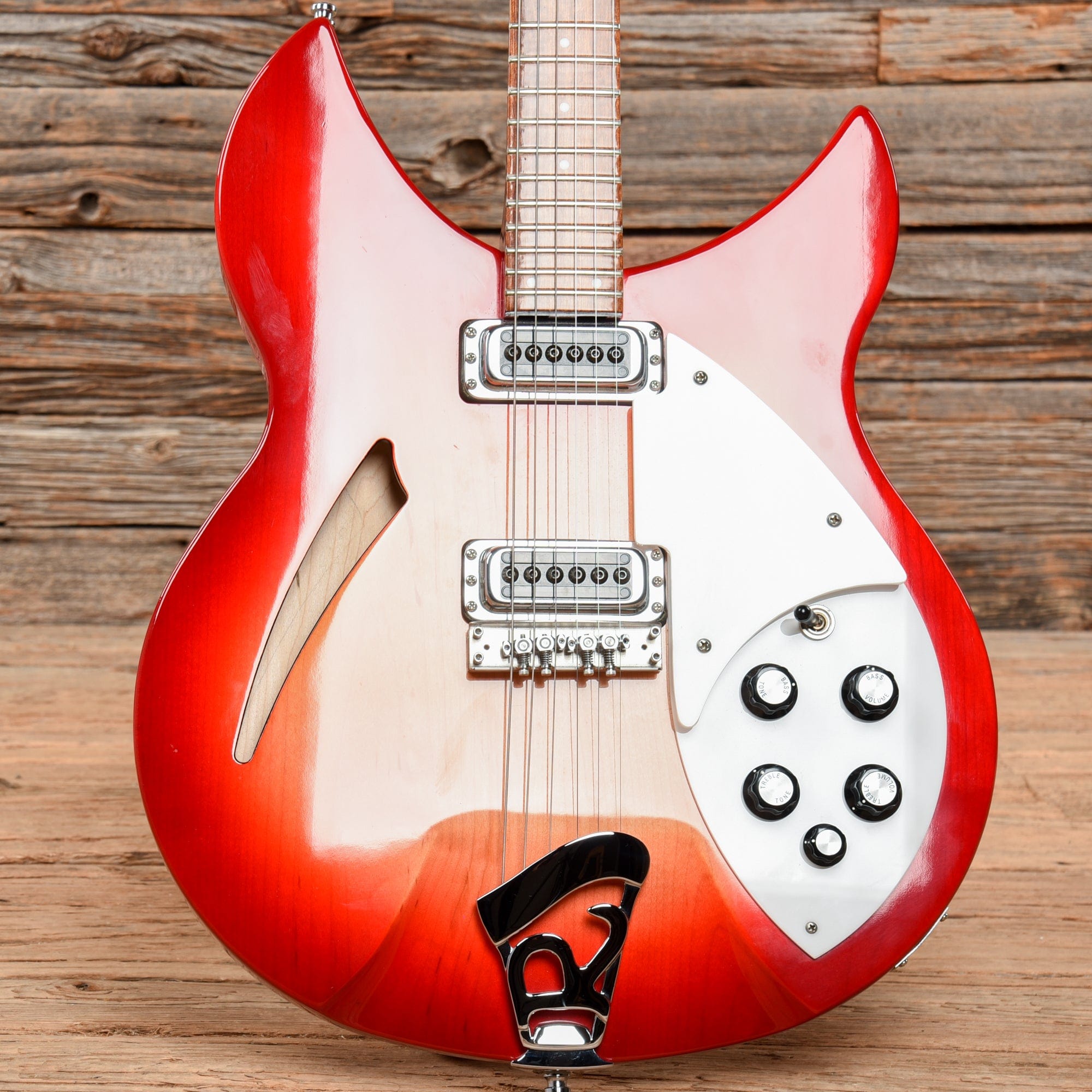 Rickenbacker 330 Fireglo 2017 Electric Guitars / Semi-Hollow