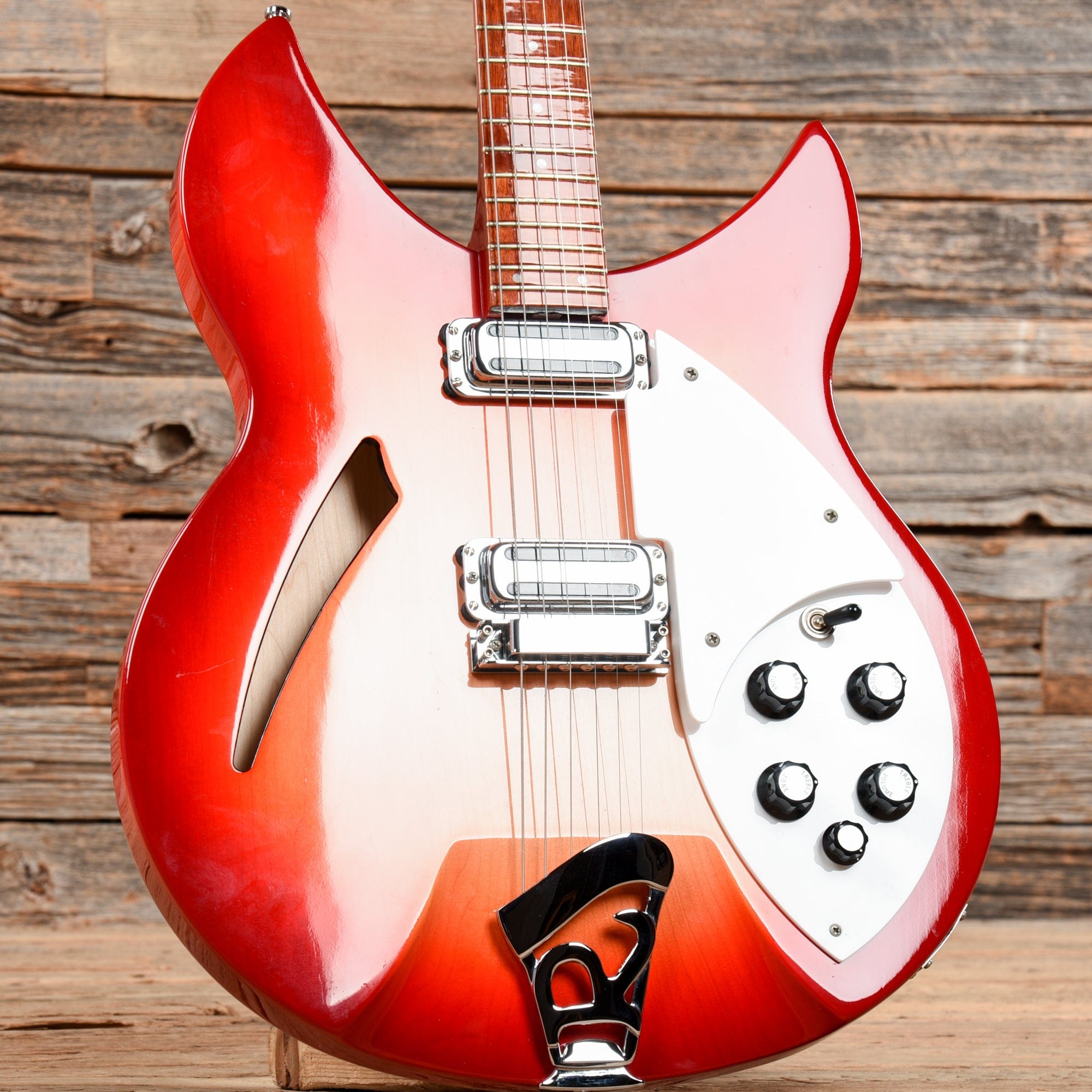 Rickenbacker 330 Fireglo 2018 Electric Guitars / Semi-Hollow