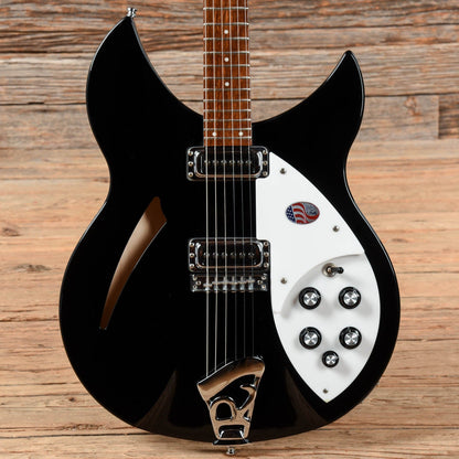 Rickenbacker 330 Jetglo 2017 Electric Guitars / Semi-Hollow