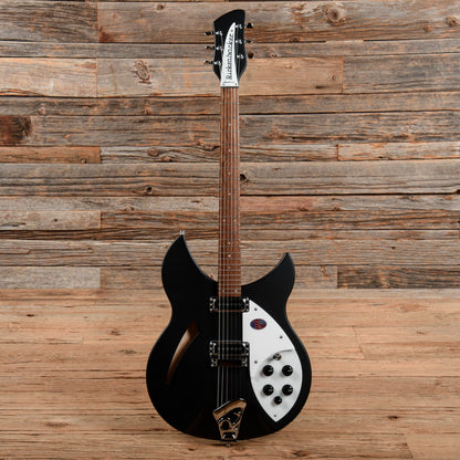 Rickenbacker 330 Matte Black 2022 Electric Guitars / Semi-Hollow