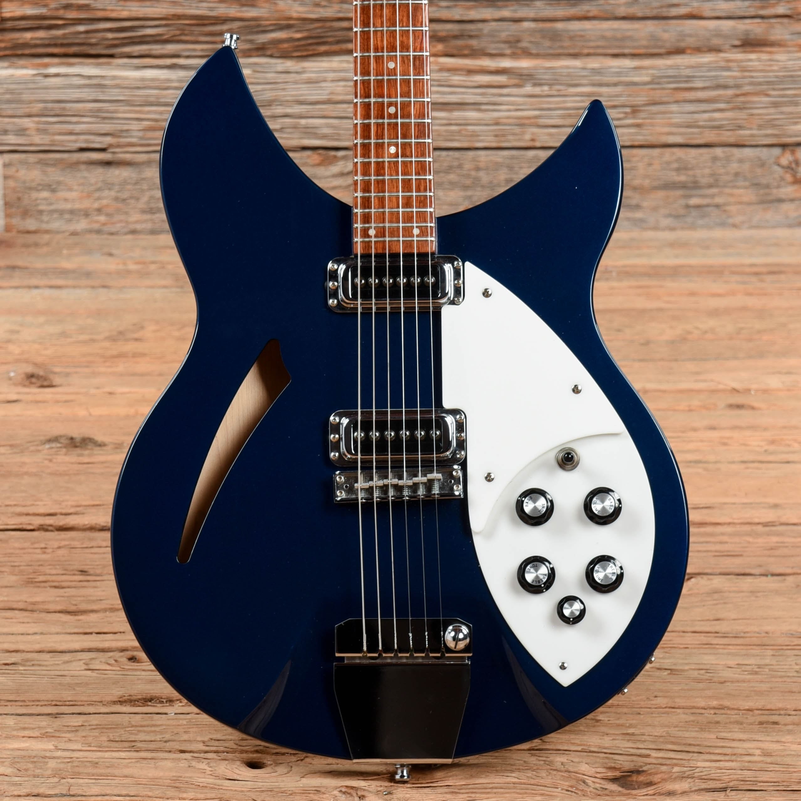 Rickenbacker 330 Midnight Blue 2007 Electric Guitars / Semi-Hollow