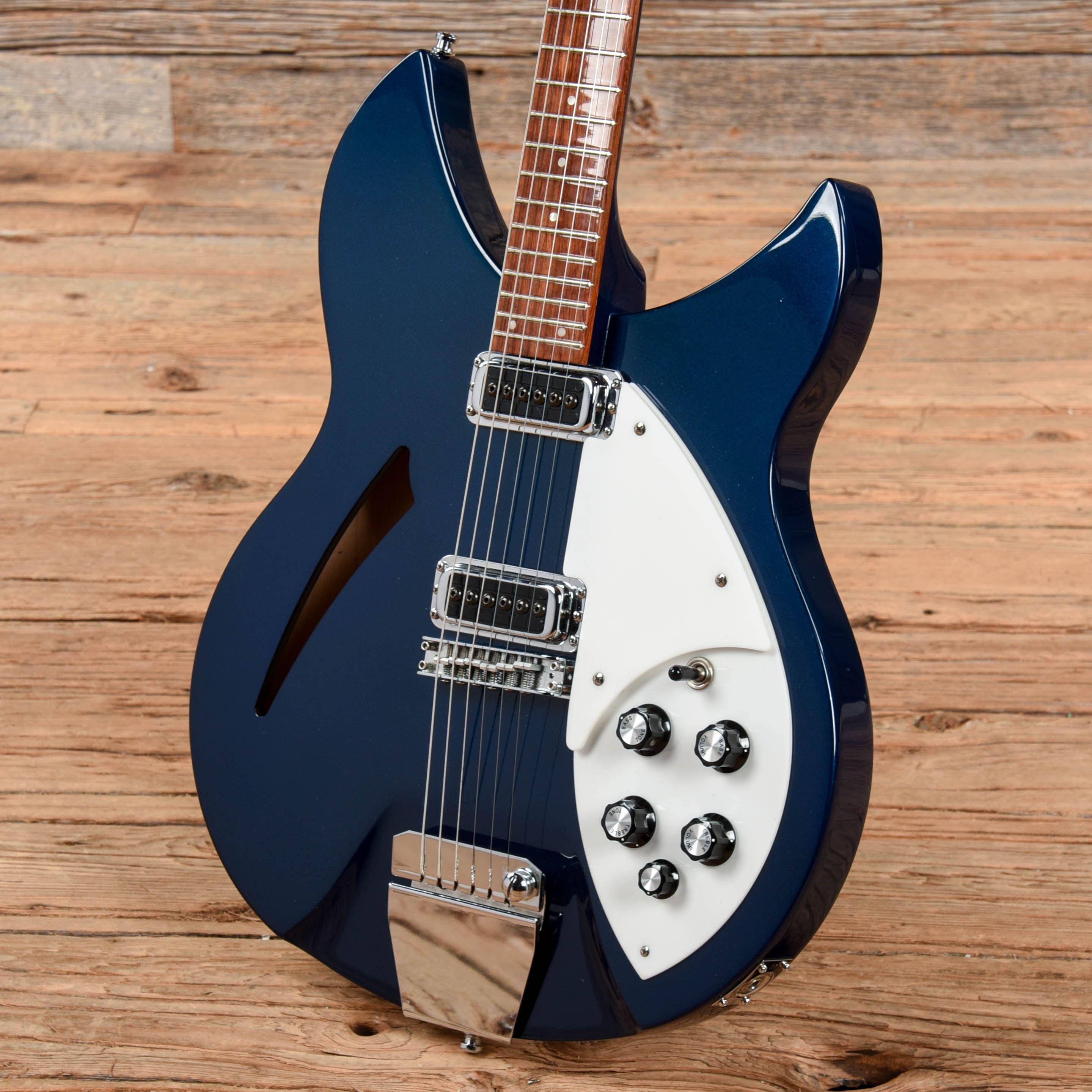 Rickenbacker 330 Midnight Blue 2007 Electric Guitars / Semi-Hollow