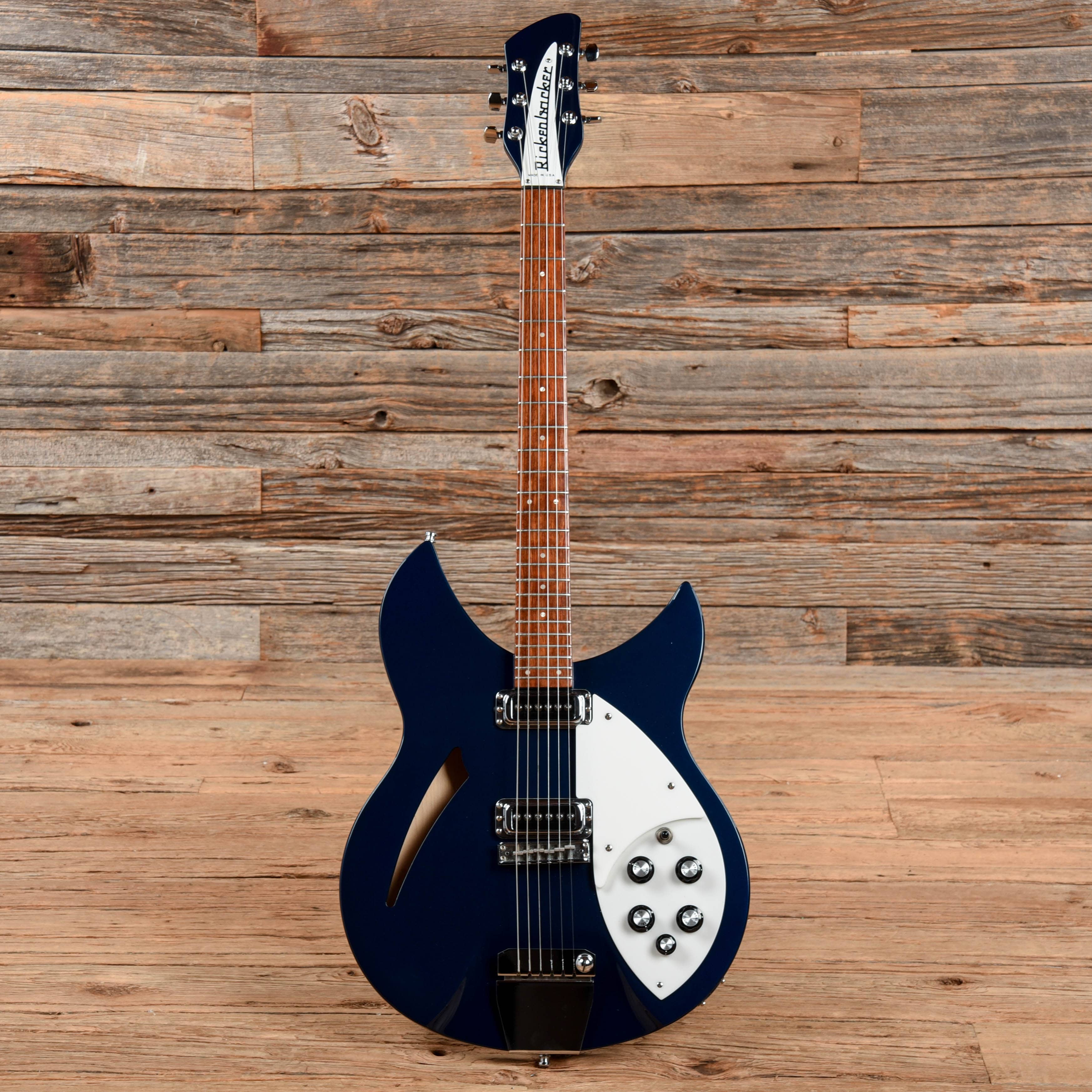 Rickenbacker 330 Midnight Blue 2007 Electric Guitars / Semi-Hollow