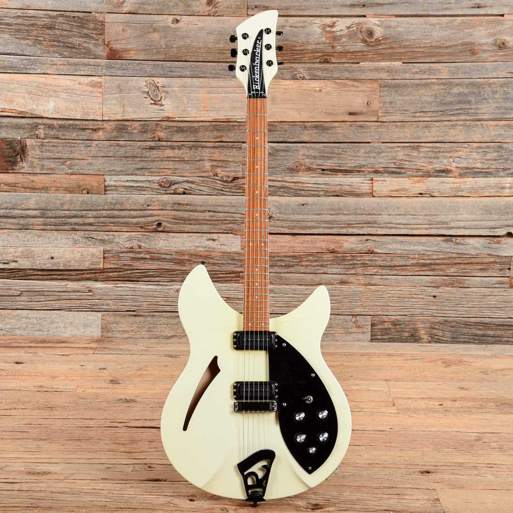 Rickenbacker 330 Tuxedo 1988 Electric Guitars / Semi-Hollow