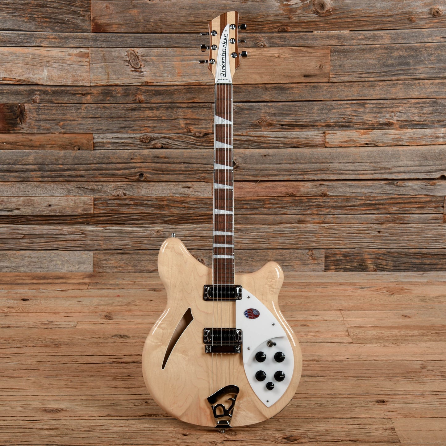 Rickenbacker 360 Mapleglo Electric Guitars / Semi-Hollow