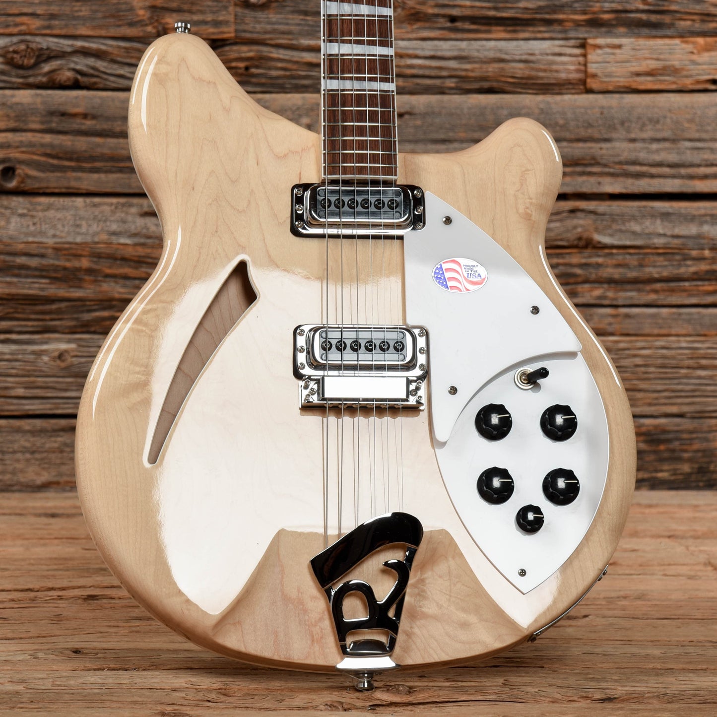 Rickenbacker 360 Mapleglo Electric Guitars / Semi-Hollow